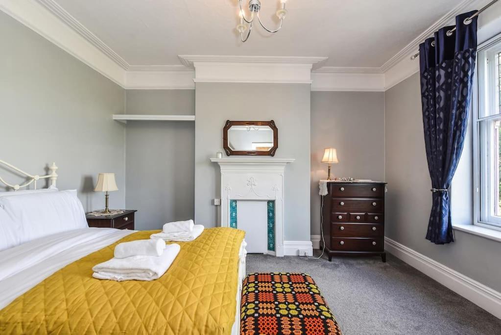 Traditional 3-Bed Property In Pontcanna With Parking คาร์ดิฟฟ์ ภายนอก รูปภาพ
