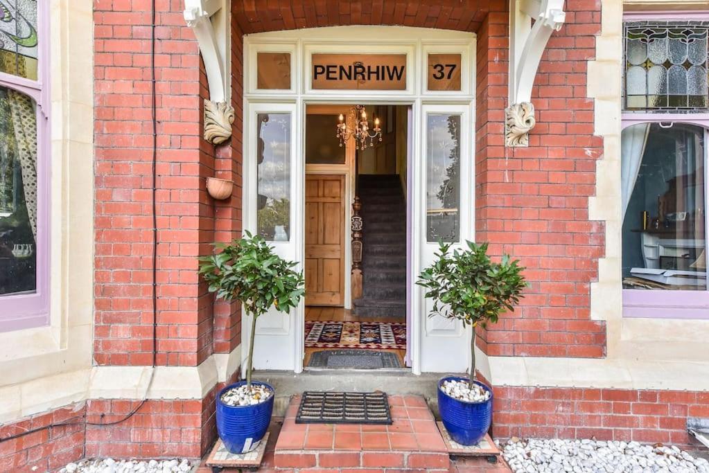 Traditional 3-Bed Property In Pontcanna With Parking คาร์ดิฟฟ์ ภายนอก รูปภาพ