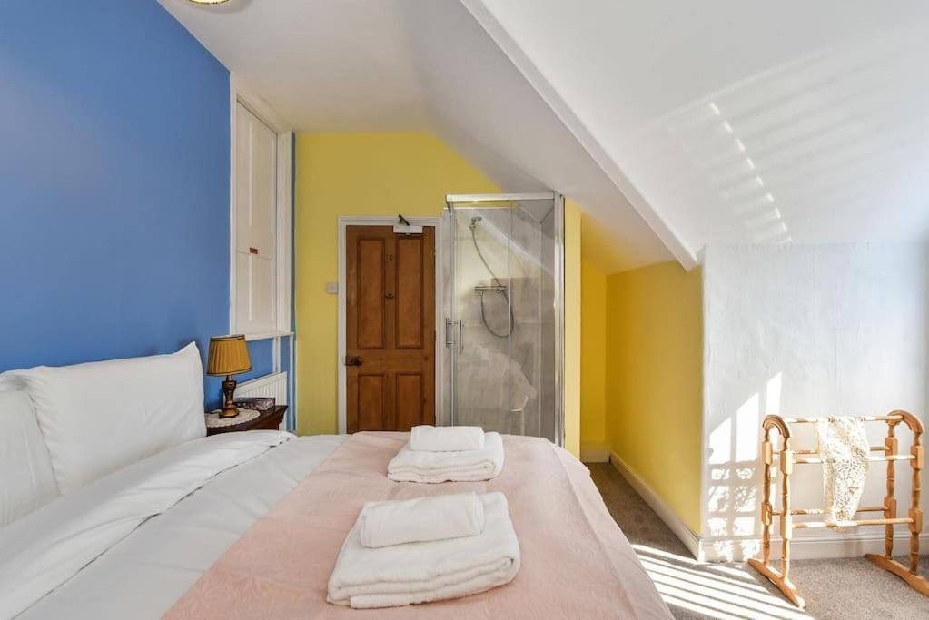 Traditional 3-Bed Property In Pontcanna With Parking คาร์ดิฟฟ์ ภายนอก รูปภาพ