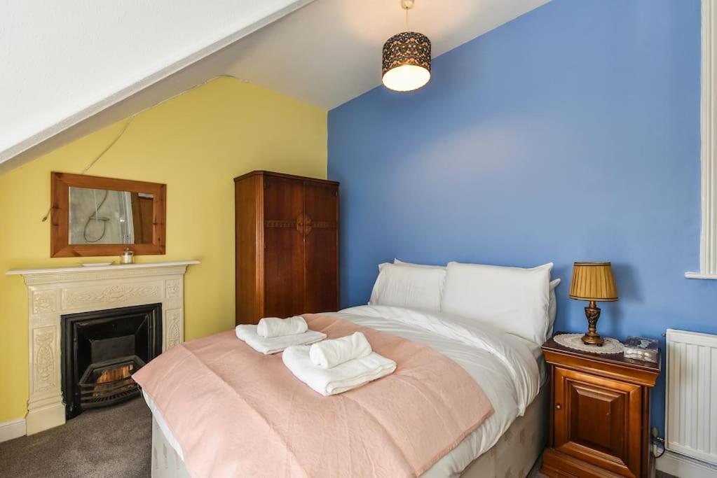 Traditional 3-Bed Property In Pontcanna With Parking คาร์ดิฟฟ์ ภายนอก รูปภาพ