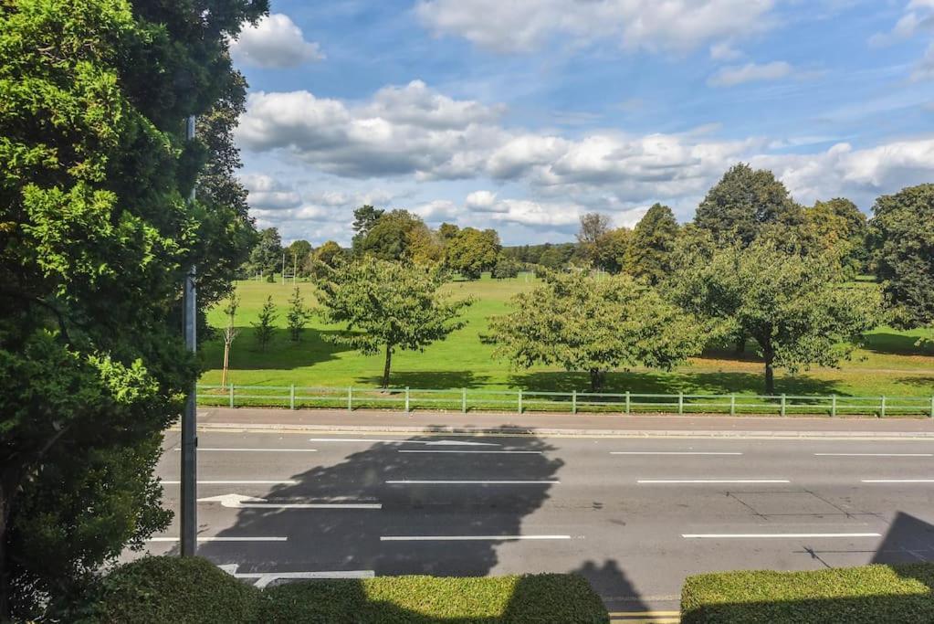 Traditional 3-Bed Property In Pontcanna With Parking คาร์ดิฟฟ์ ภายนอก รูปภาพ